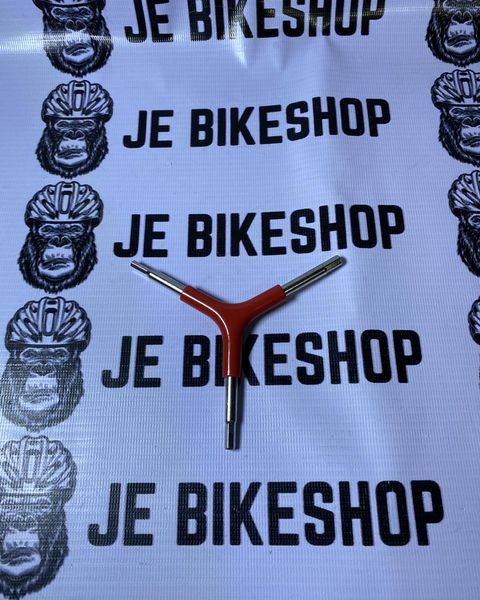 Lightweight Tri Tools Allen tools for precise bike maintenance