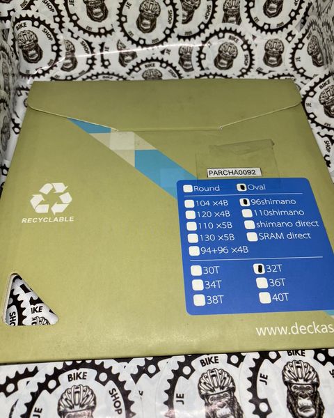 32T Deckas Oval chainring for Deore PATAAS, 96 SH, black, narrow-wide teeth.