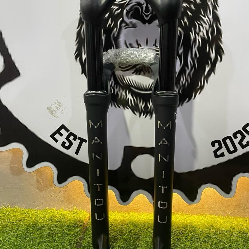 29-inch Manitou Markhor air fork for XC and trail mountain bikes.