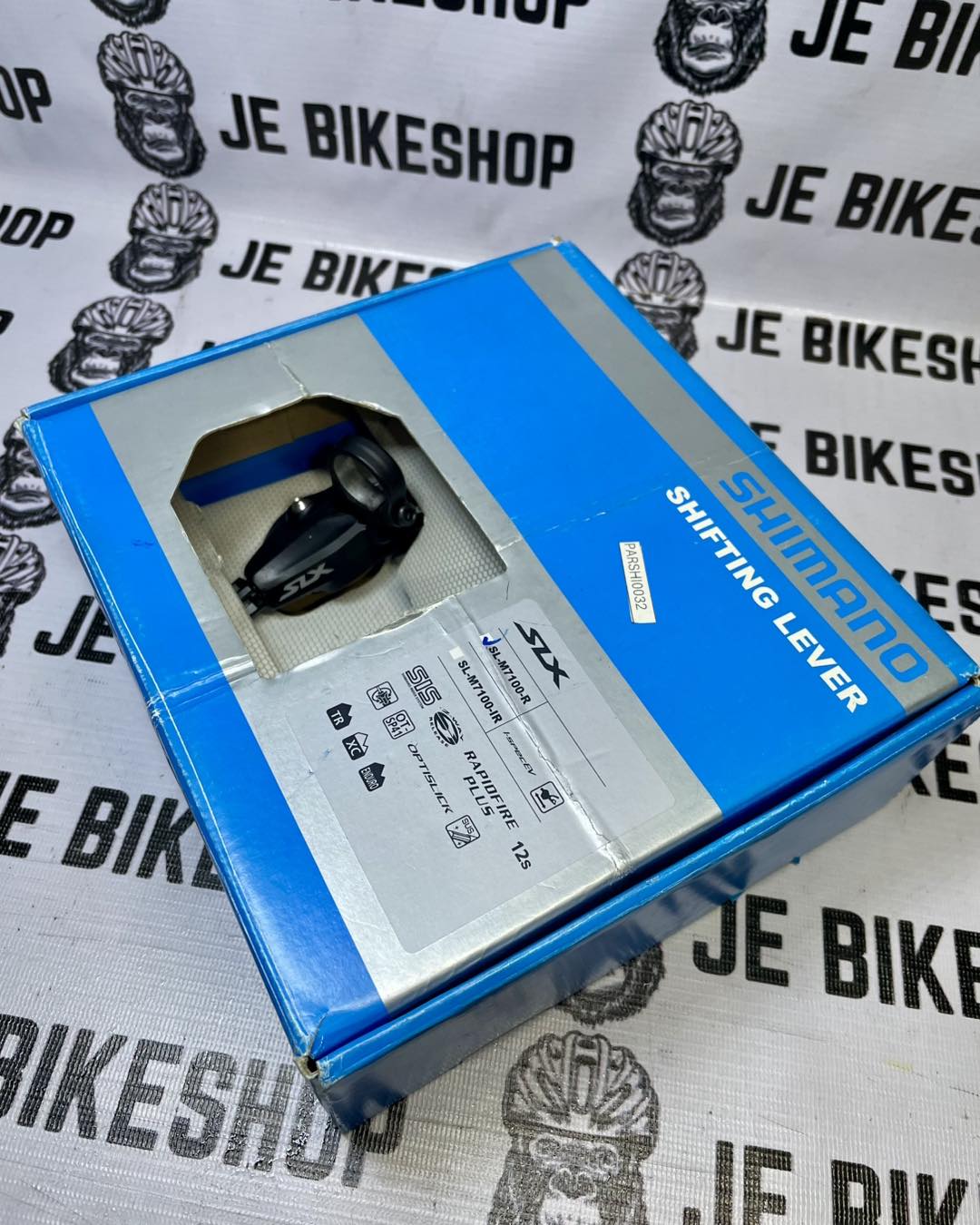 Shimano SLX M7100 MTB right shifter with genuine cable and housing