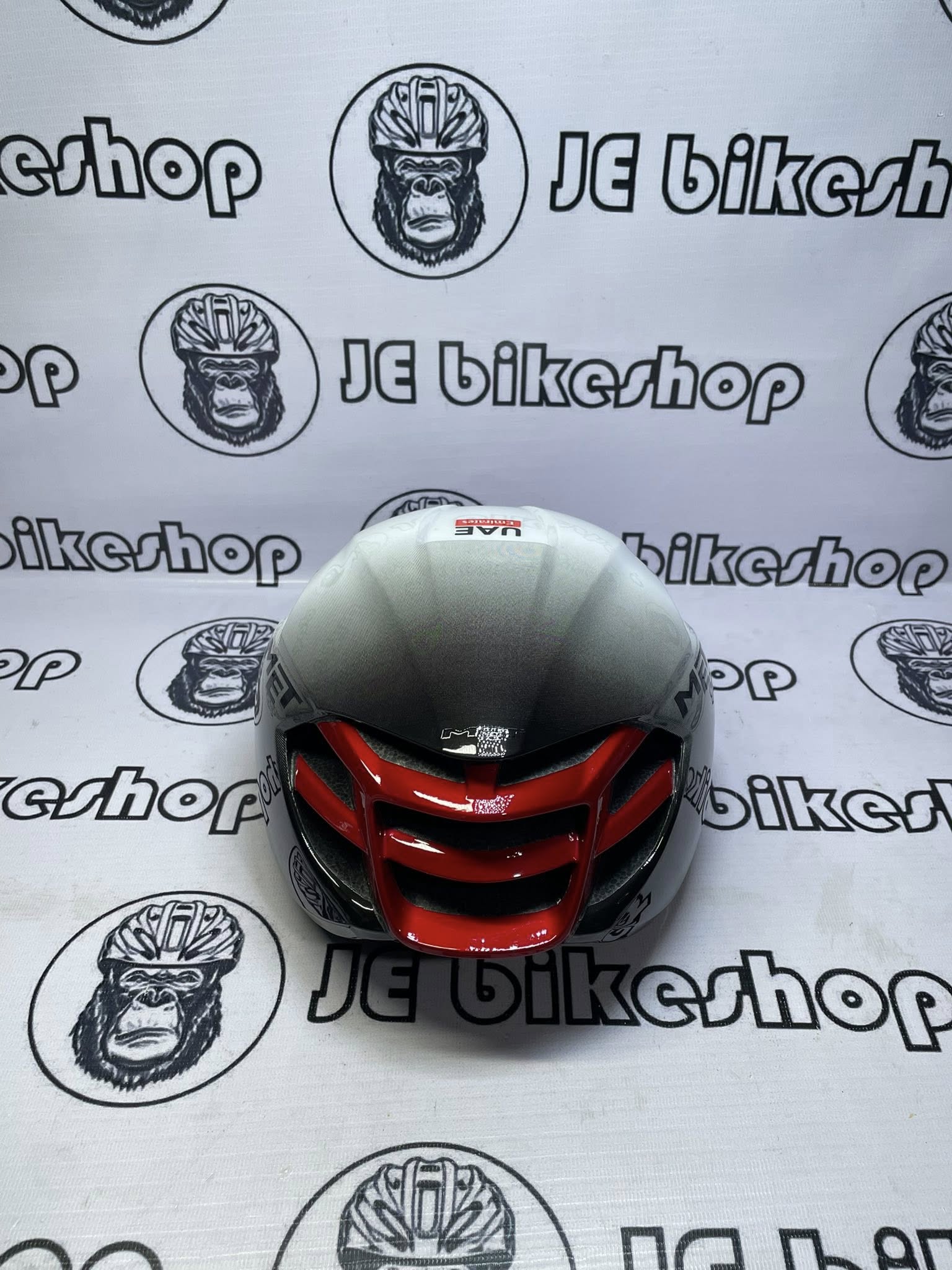 MET RIVALE UAE LARGE (RED/WHITE) HELMET