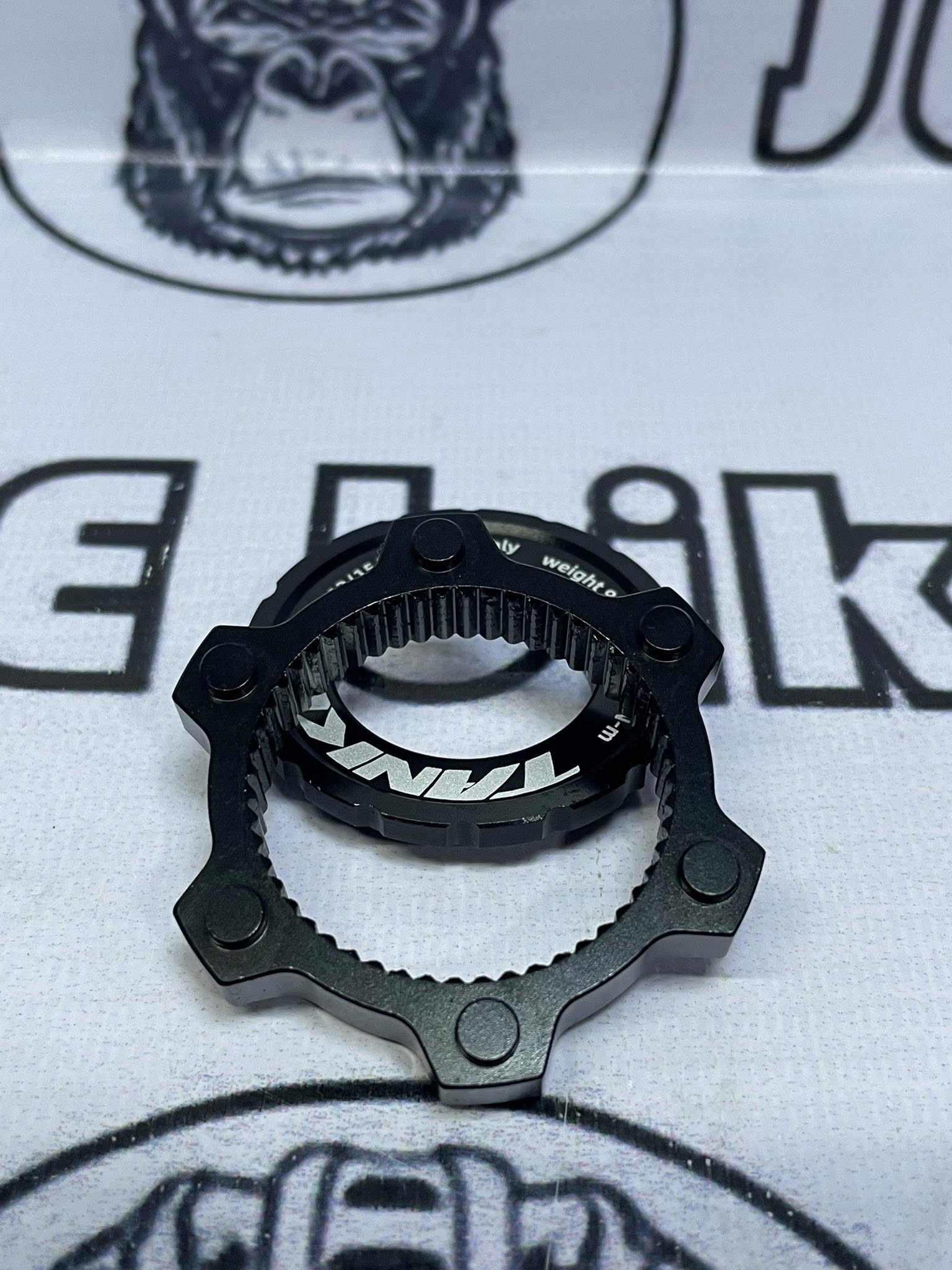 TANKE CENTERLOCK TO 6 HOLES ADAPTER