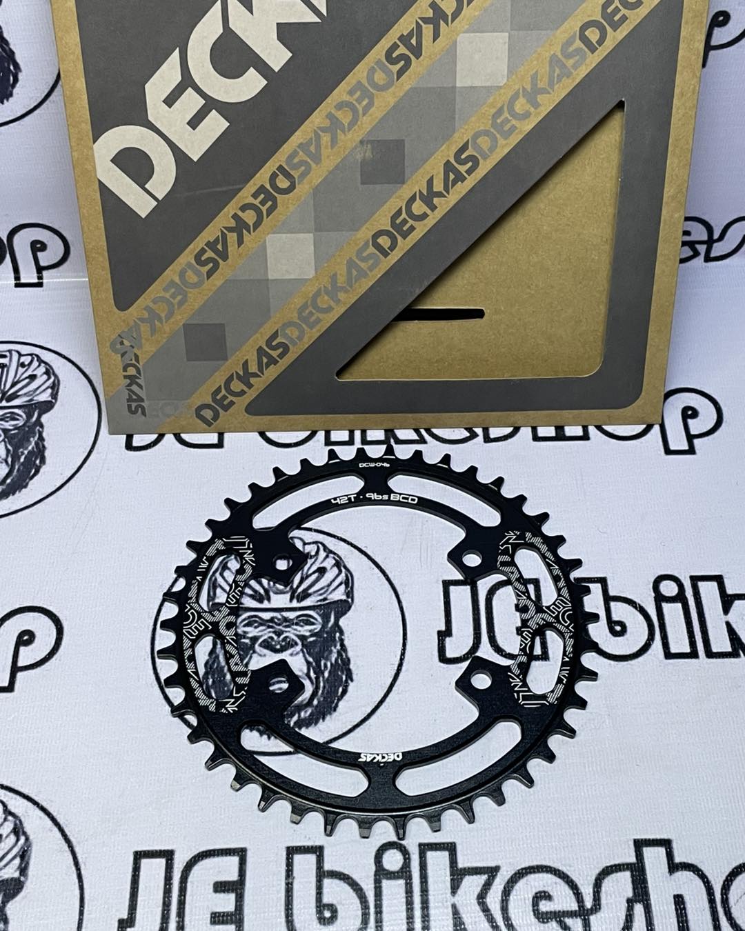 DECKAS 42T ROUND 96SH BCD 4 HOLES