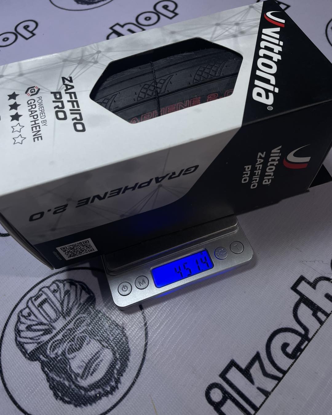 VITTORIA ZAFFIRO PRO FOLDING AND WIRED TIRE