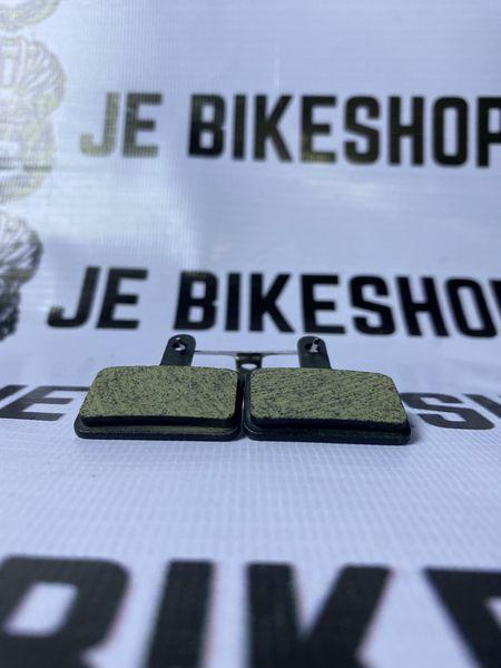 Replacement brake pads for Shimano MT200 and similar brakes