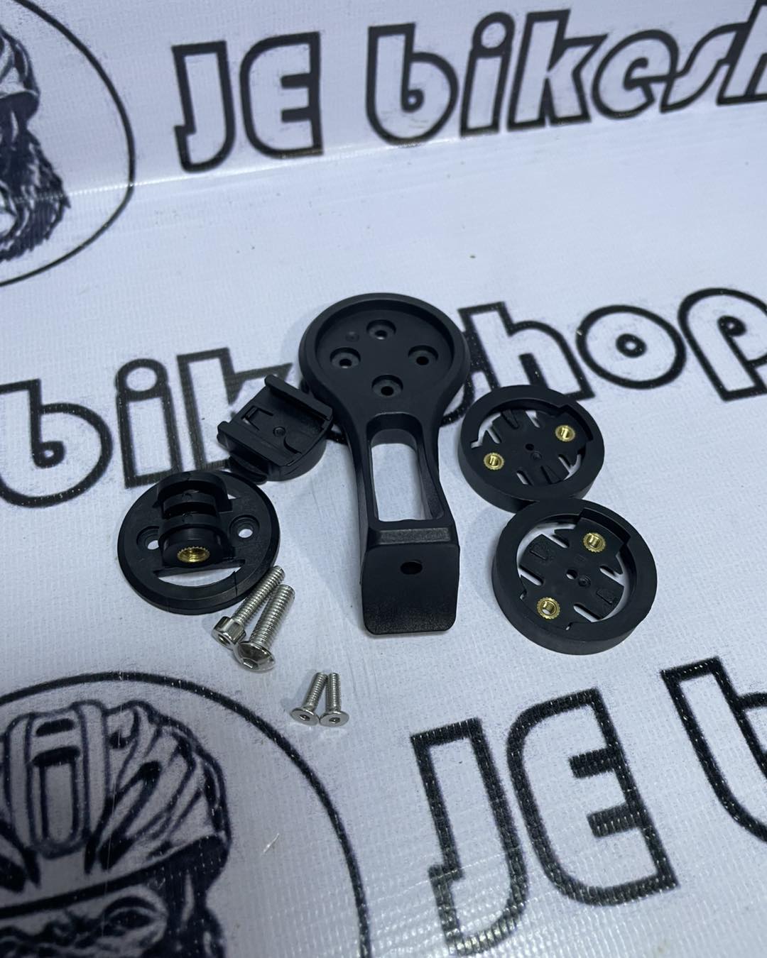 INTEGRATED FRONT MOUNT SPEEDOMETER BAR FLY