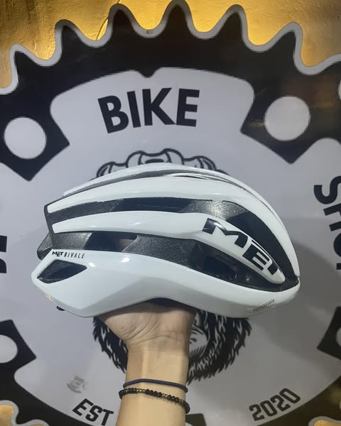 White MET Trenta helmet for road cycling, medium-large fit.