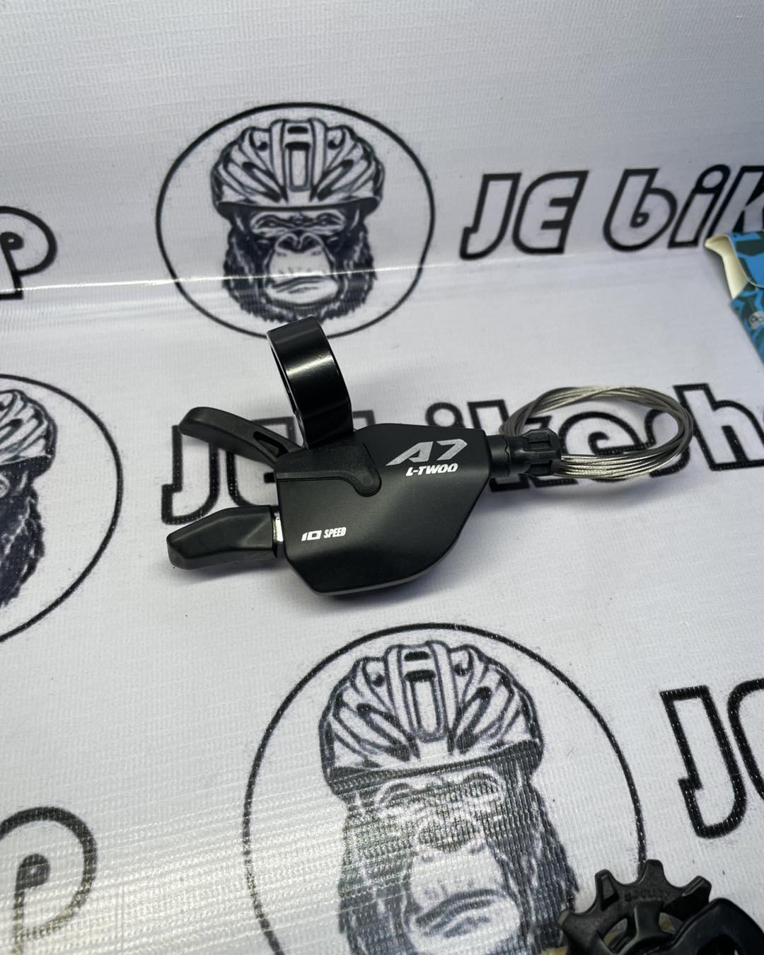 LTWOO A7 ELITE RD AND SHIFTER SHIMANO 10 - 11 SPEED CHAIN WITH HENGYANG 11 - 42 T COGS