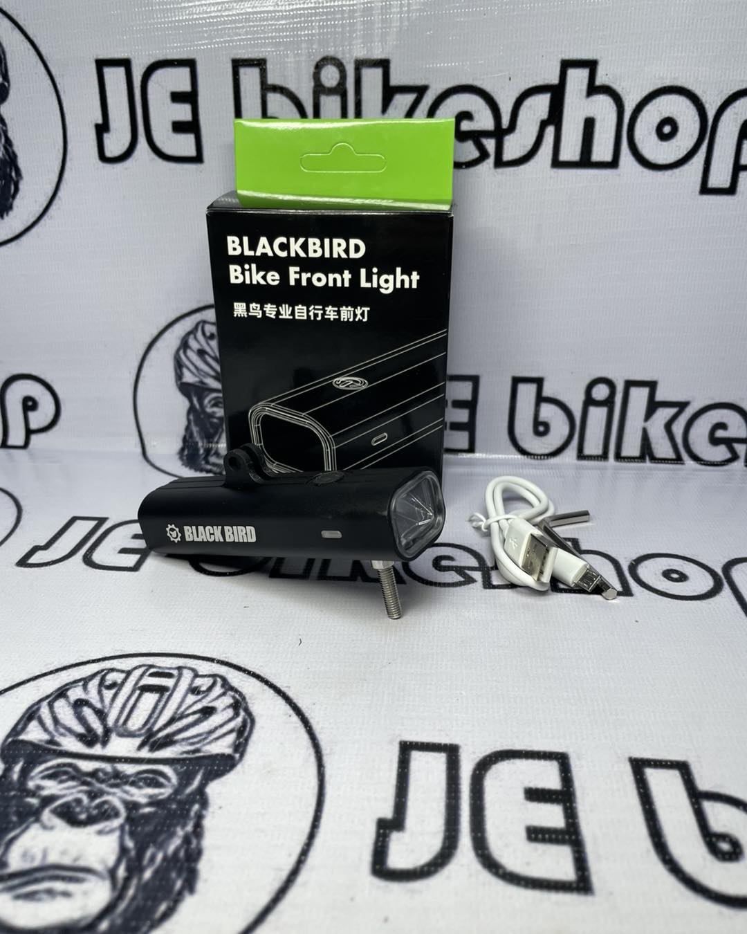 BLACKBIRD BIKE L1C  FRONT LIGHT WITH USB CHARGER, 8 HOURS RUN TIME, 400 LUMENS, 2000mAH BATTERY WATERPROOF