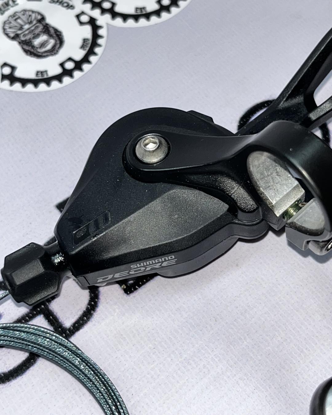 SHIMANO DEORE M5120 RD AND M5100 SHIFTER WITH HOLLOW TANKE CHAIN AND ULTRA LIGHT SUNSHINE 11-40T  COGS