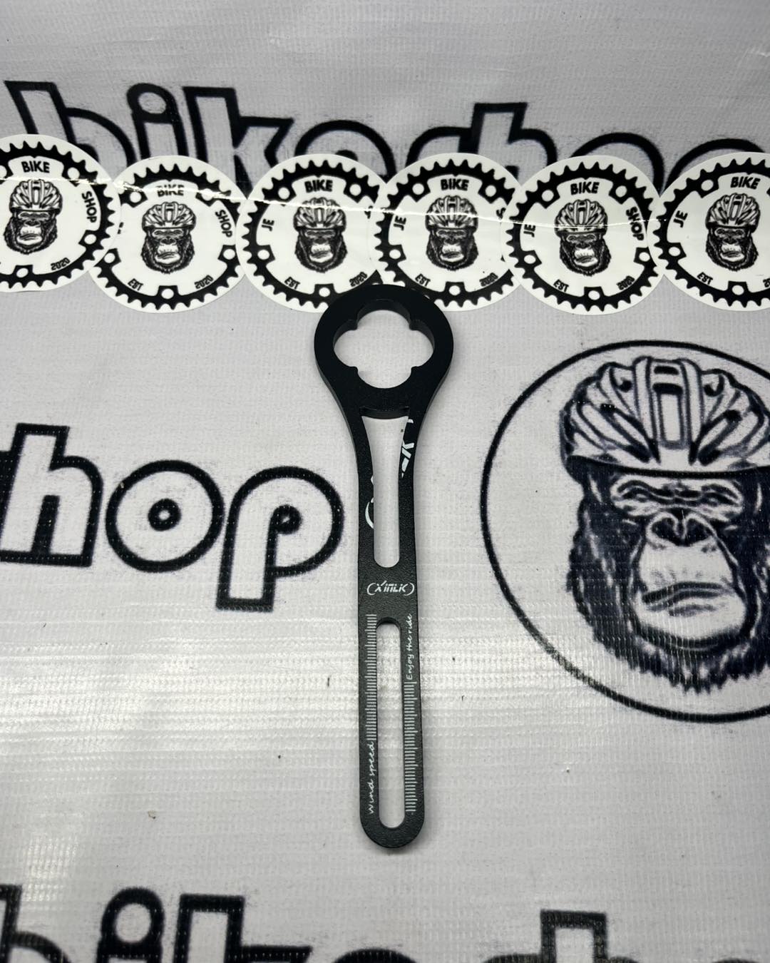 INTEGRATED ALUMINUM BLACK BARFLY