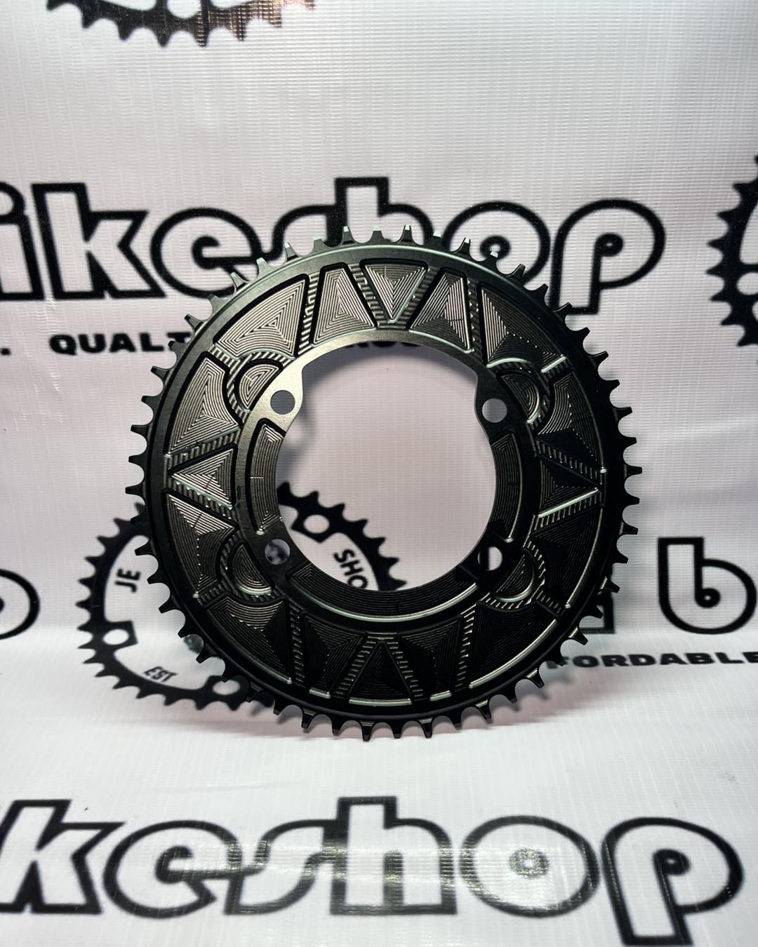 WUZEI 110 BCD 52T CHAINRING ROUND BLACK / PURPLE