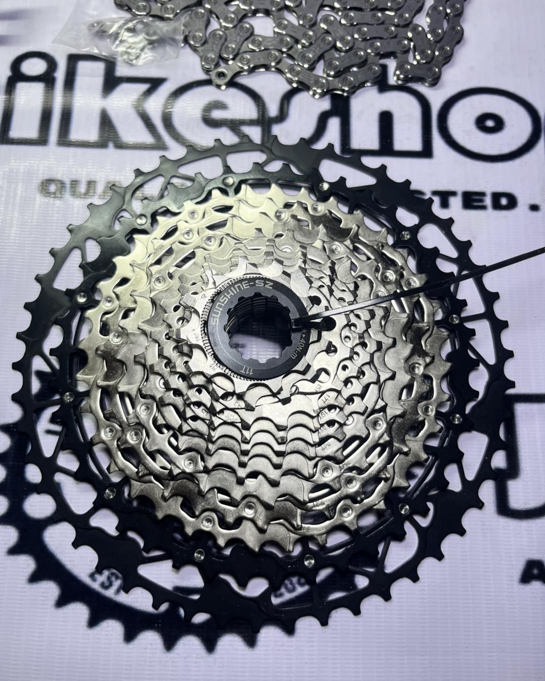 SHIMANO SLX M7100 12 SPEED UPKIT NON WINDOW AND SUNSHINE LIGHTWEIGHT 11 - 50 T WITH M6100 CHAIN