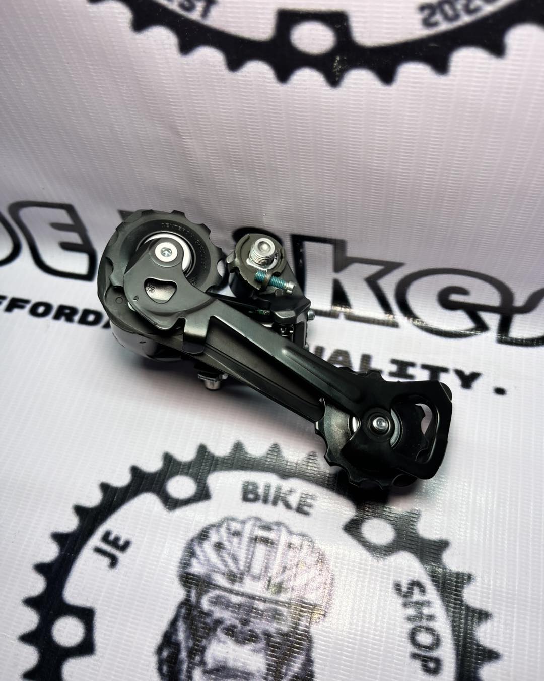 SHIMANO CLARIS R2000 GS REAR DERAILLEUR – JE BIKESHOP