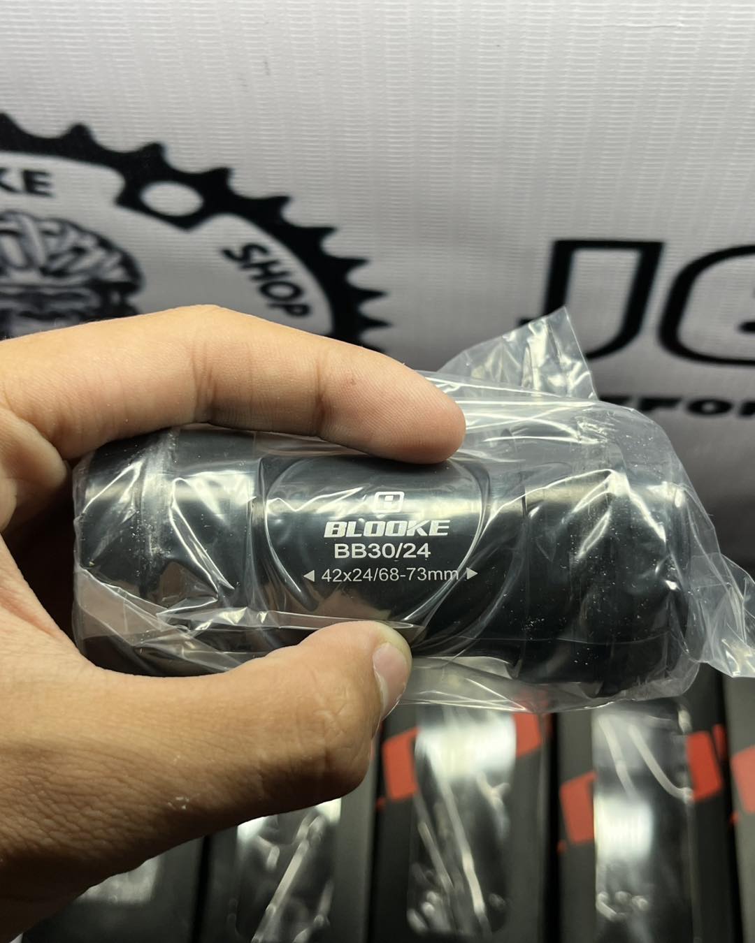 BLOOKE PRESSFIT BOTTOM BRACKETS