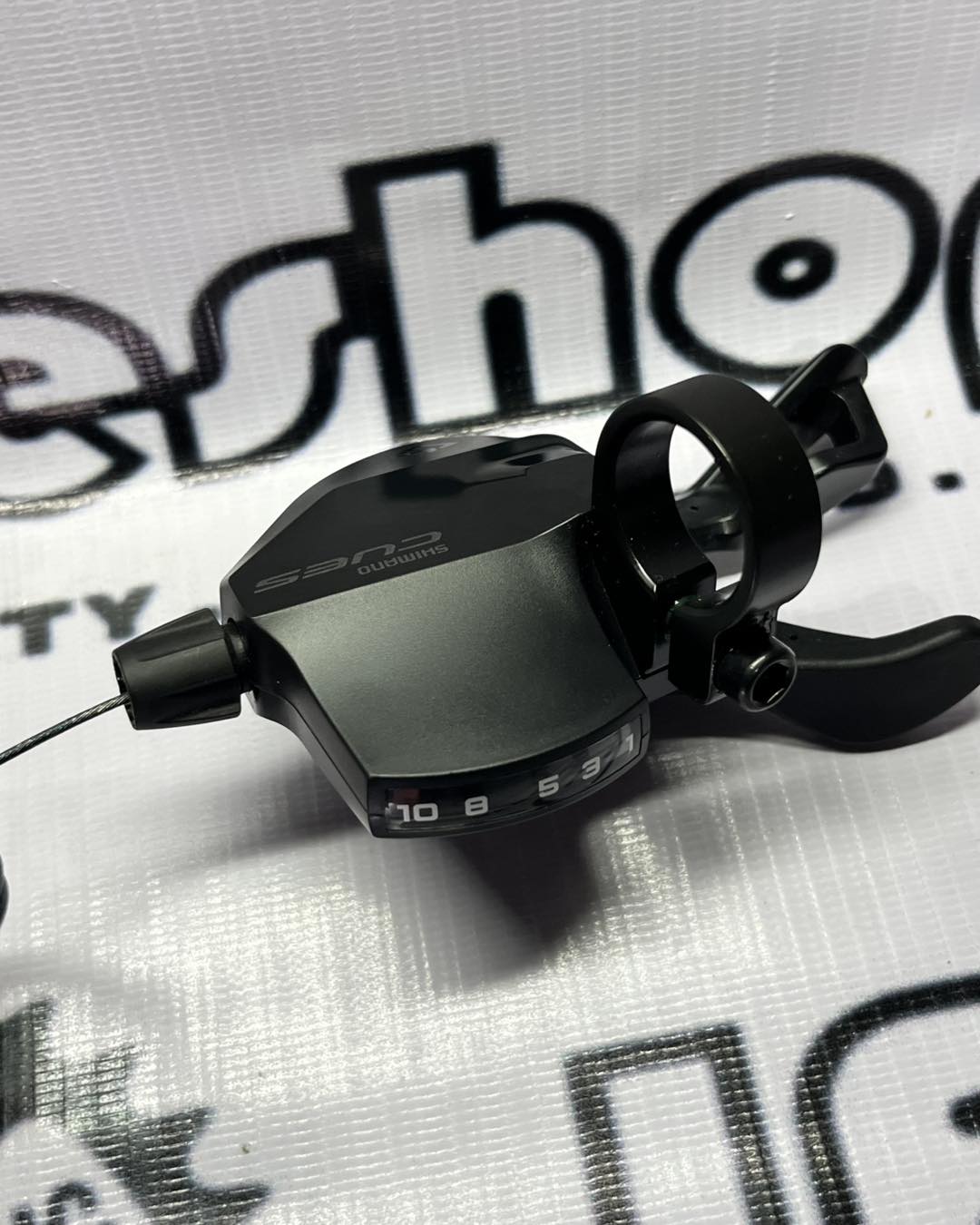 SHIMANO CUES SL - U6000 10 SPEED RAPIDFIRE + RIGHT SHIFTER CLAMP BAND