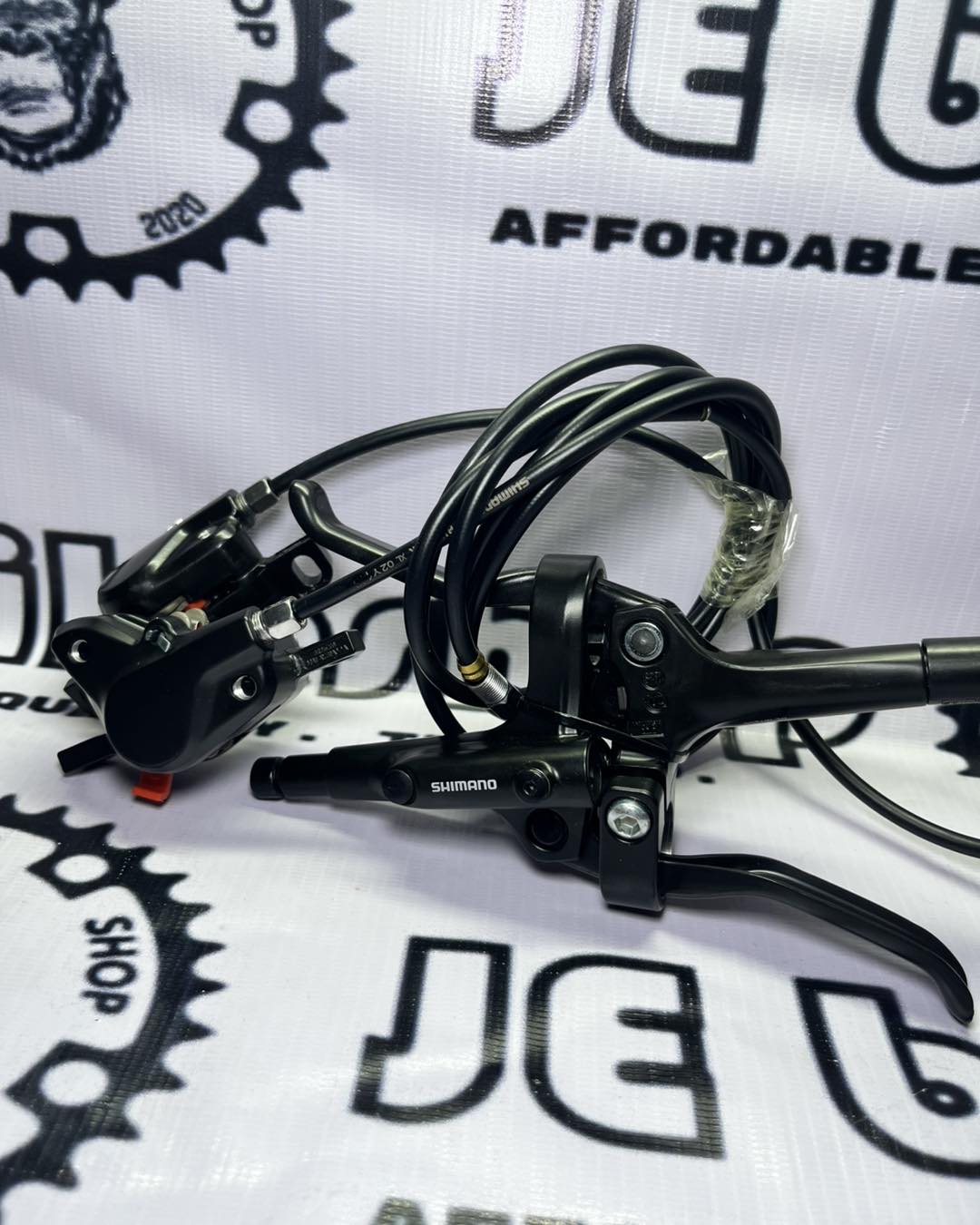 SHIMANO MT200 HYDRAULIC BRAKE DETACHED LEVER ( EXTERNAL CABLING ) BRAKE SET