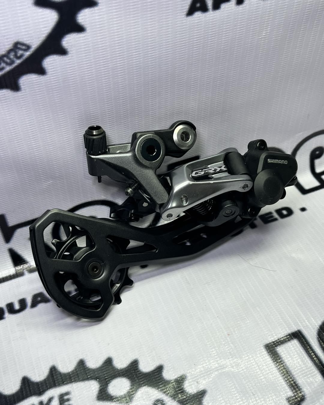 SHIMANO GRX RD - RX810 11 SPEED SHADOW RD + REAR DERAILLEUR WITH CLUTCH