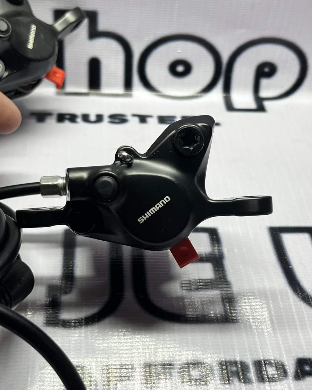 SHIMANO MT200 HYDRAULIC BRAKE DETACHED LEVER ( EXTERNAL CABLING ) BRAKE SET
