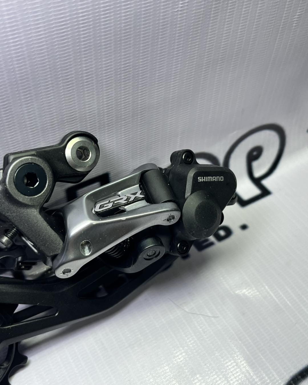 SHIMANO GRX RD - RX810 11 SPEED SHADOW RD + REAR DERAILLEUR WITH CLUTCH