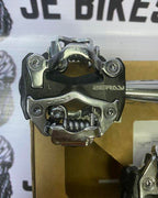High-quality ZERAY clip-in pedals with cleats included.