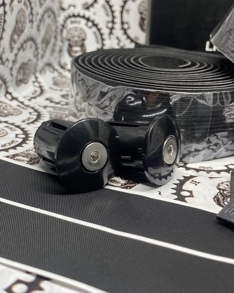 Riderace comfortable handlebar wrap for road and gravel bikes