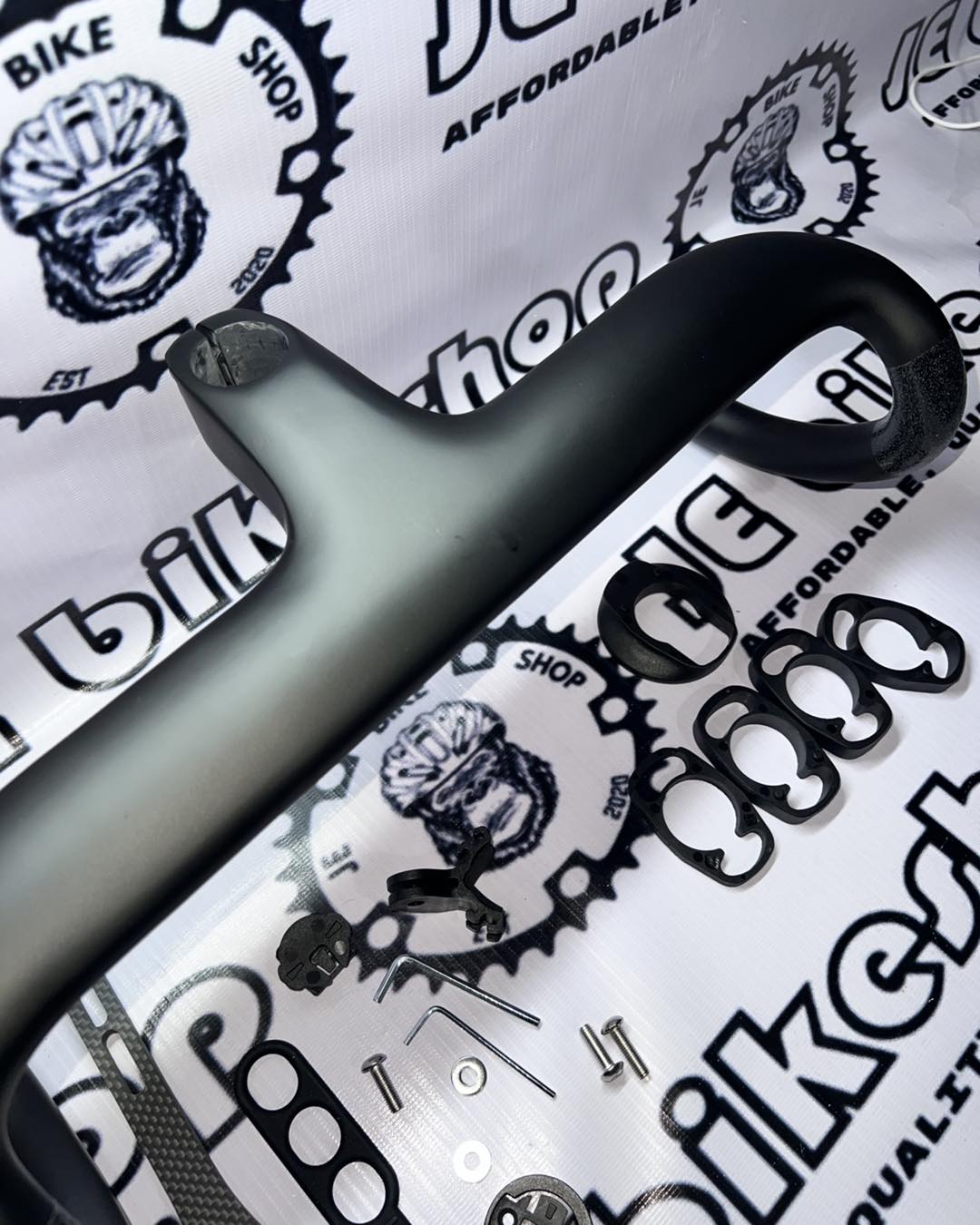 KOCEVLO CARBON INTEGRATED DROP BAR 380 X 110 MM