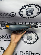 VELO SPEED FLEX WIDE PLUSH A PHILO SOPHY OF COMFORT SADDLE
