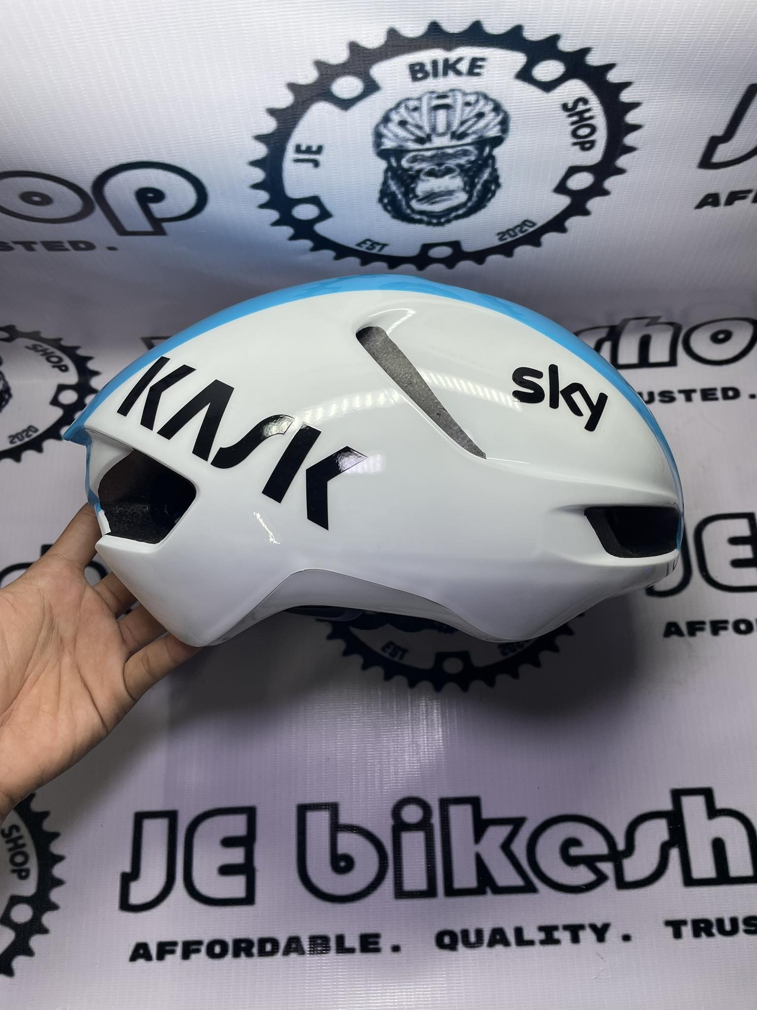 KASK UTOPIA WHITE BLUE MEDUIM HELMET