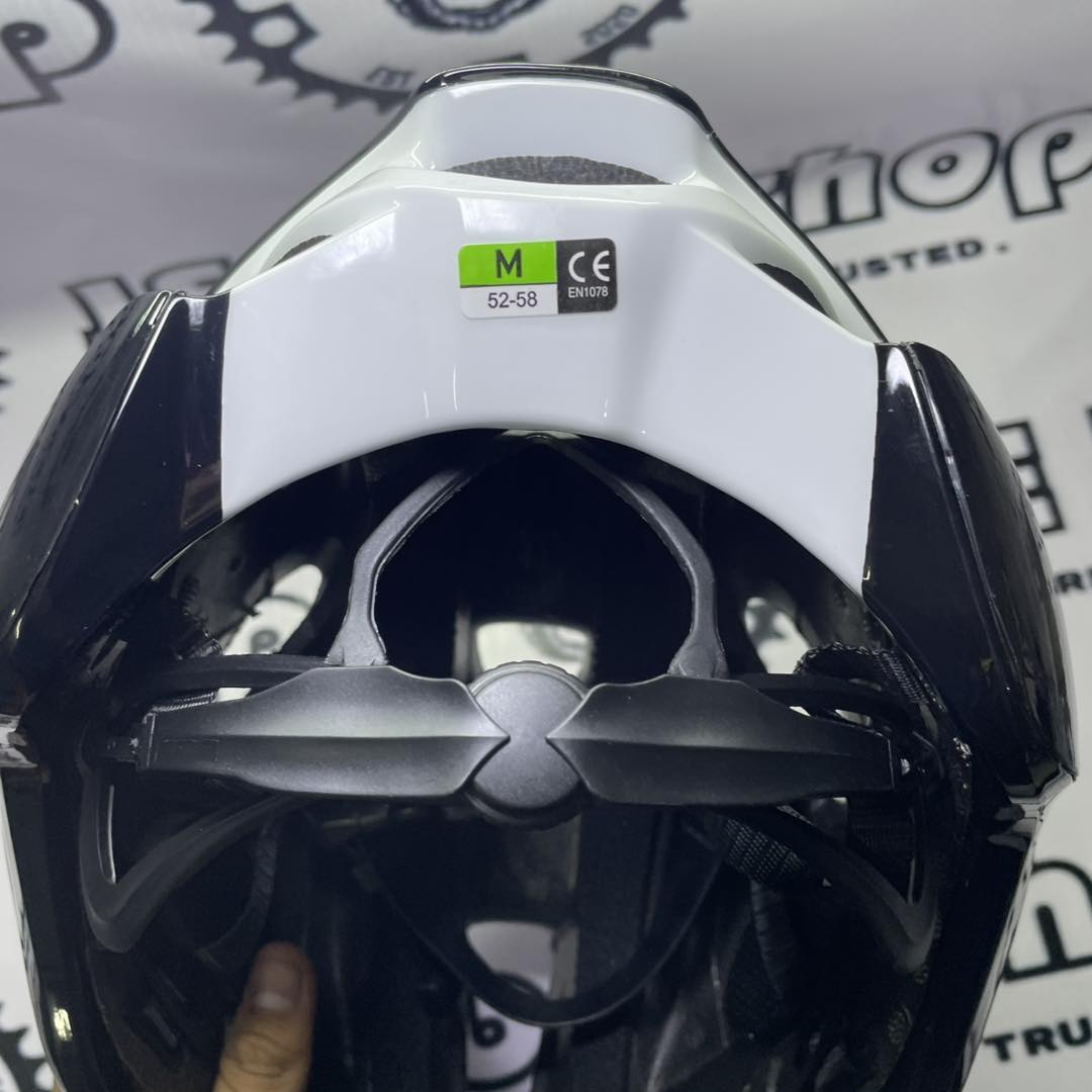 KASK UTOPIA BLACK MEDIUM HELMET