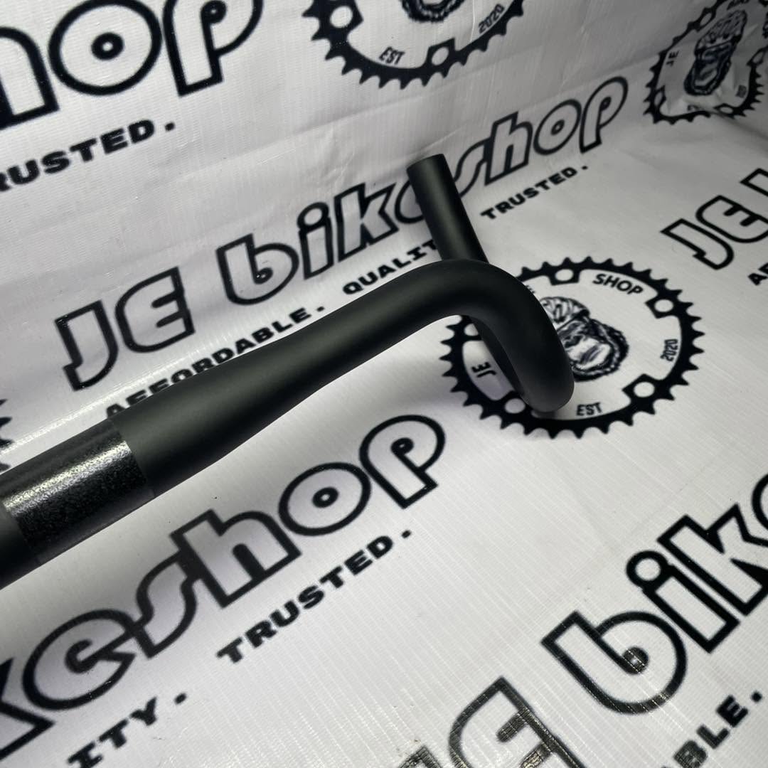 CARBON GRAVEL FLARED DROP BAR SIZE 450 X 31.8 MM