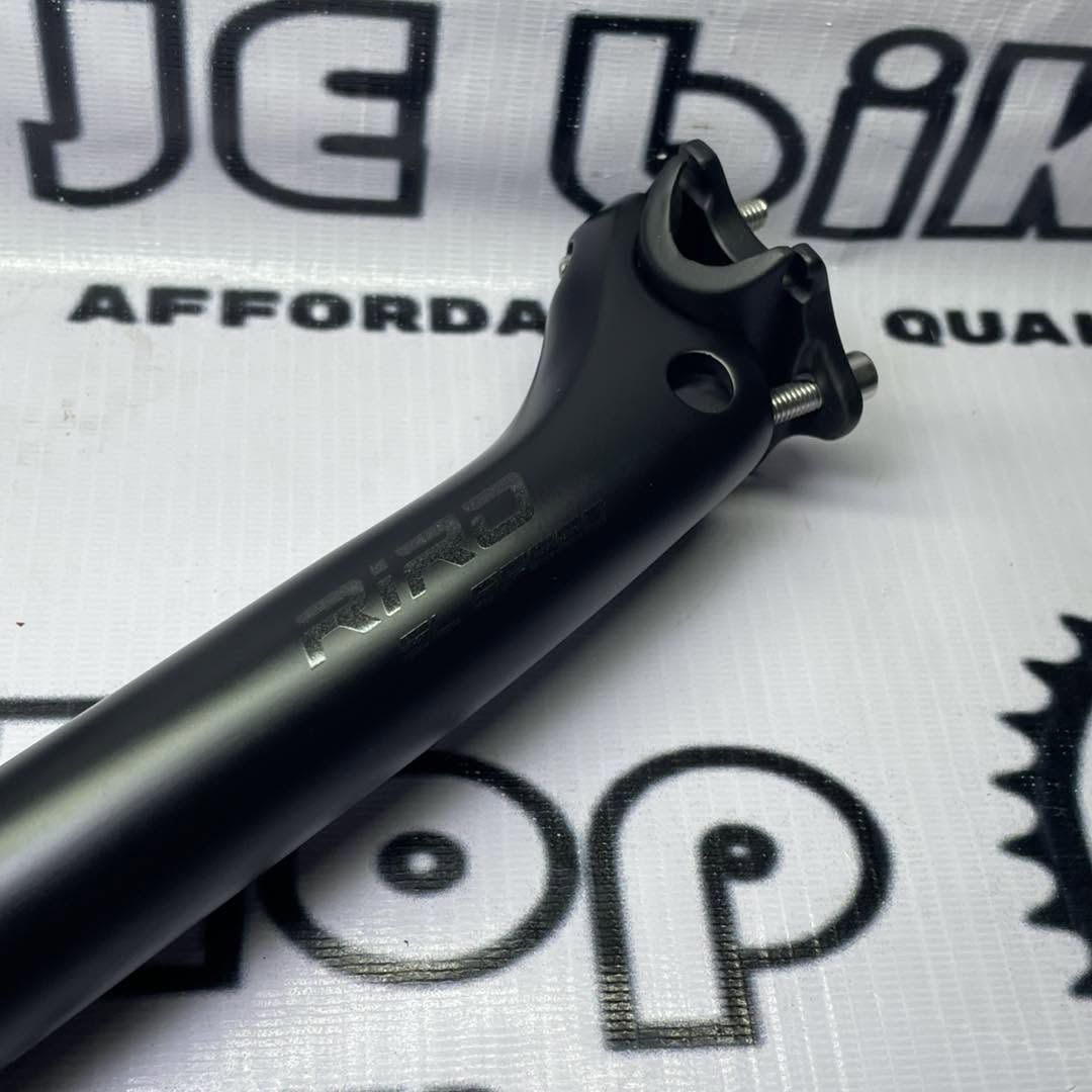 RIRO SL SPEED 31.6 X 400MM SETBACK  CARBON SEATPOST LIGTH WEIGHT 150g