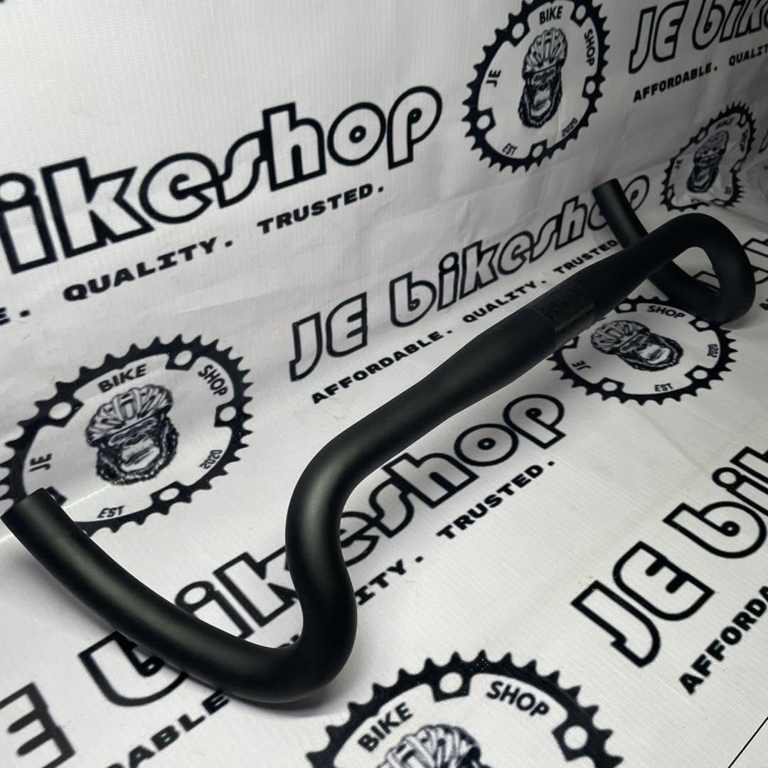 CARBON GRAVEL FLARED DROP BAR SIZE 450 X 31.8 MM