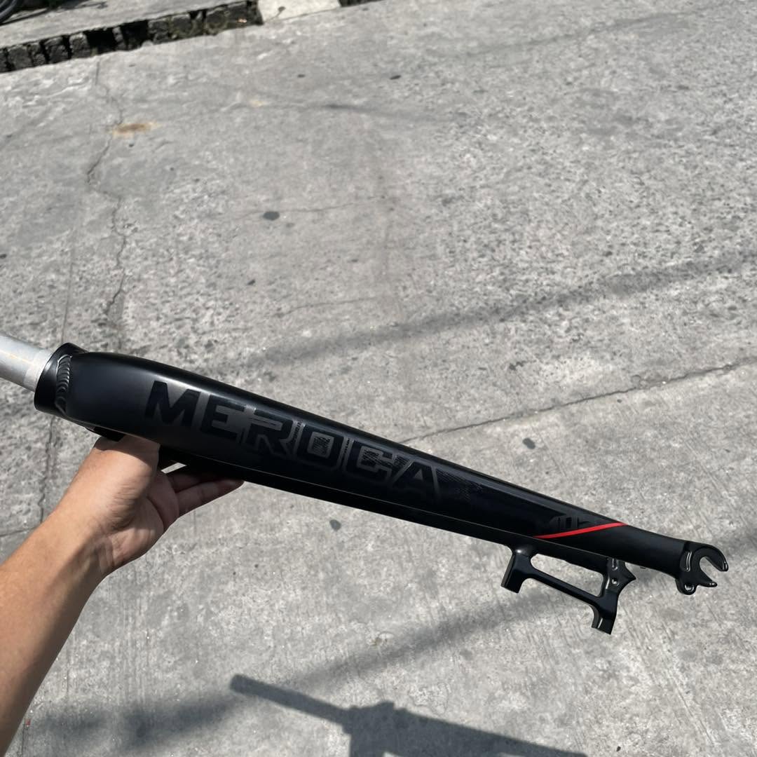 MEROCA RIGID FORK WITH BOX SIZE 29 BLACK  RIGID ALUMINUM  NON TAPERED QUICK RELEASE