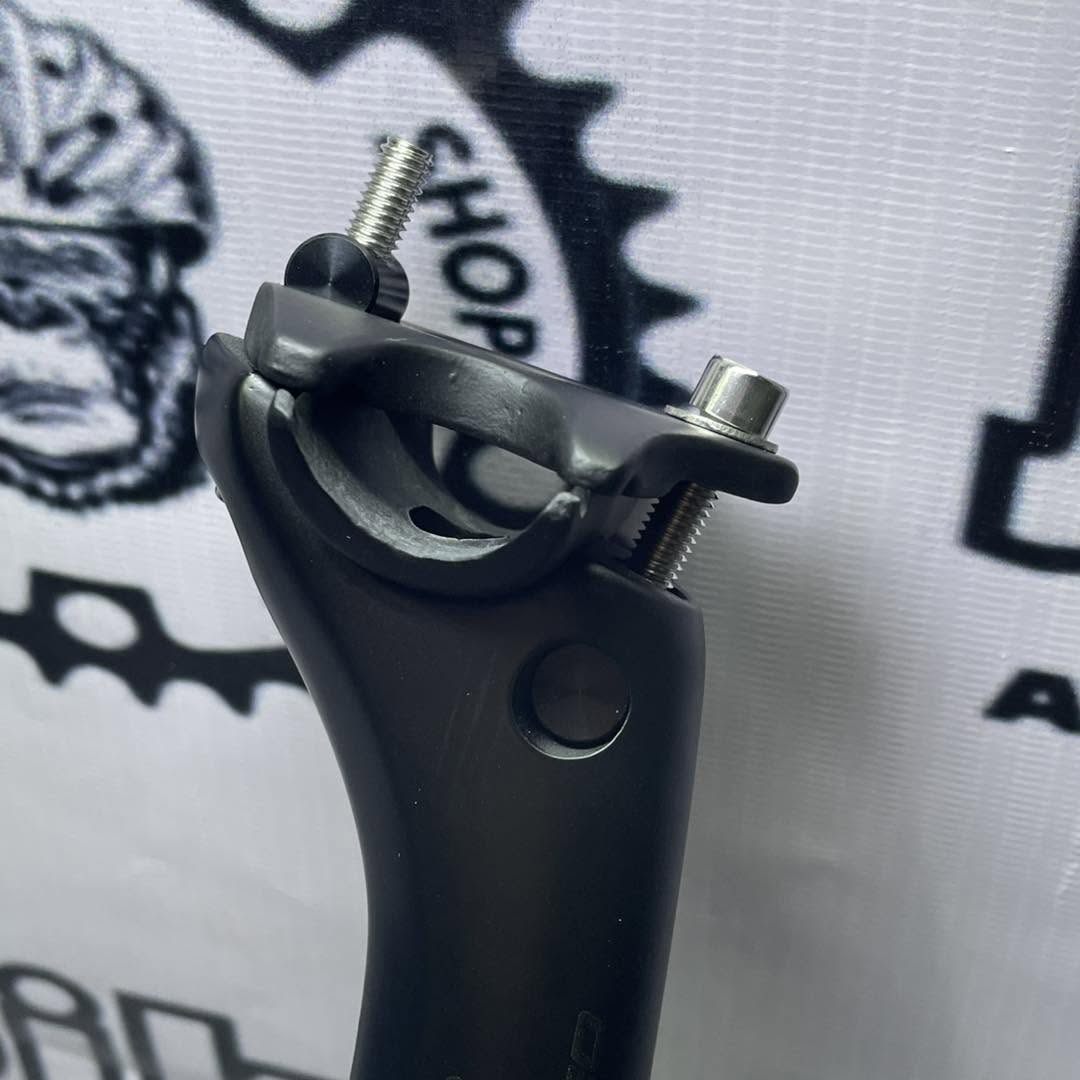 RIRO SL SPEED 31.6 X 400MM SETBACK  CARBON SEATPOST LIGTH WEIGHT 150g