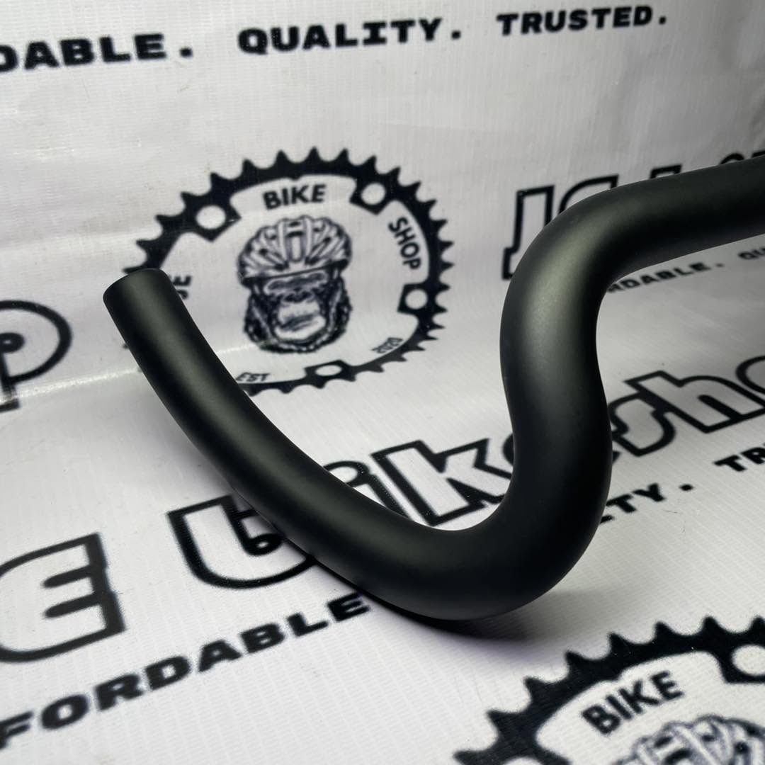 CARBON GRAVEL FLARED DROP BAR SIZE 450 X 31.8 MM