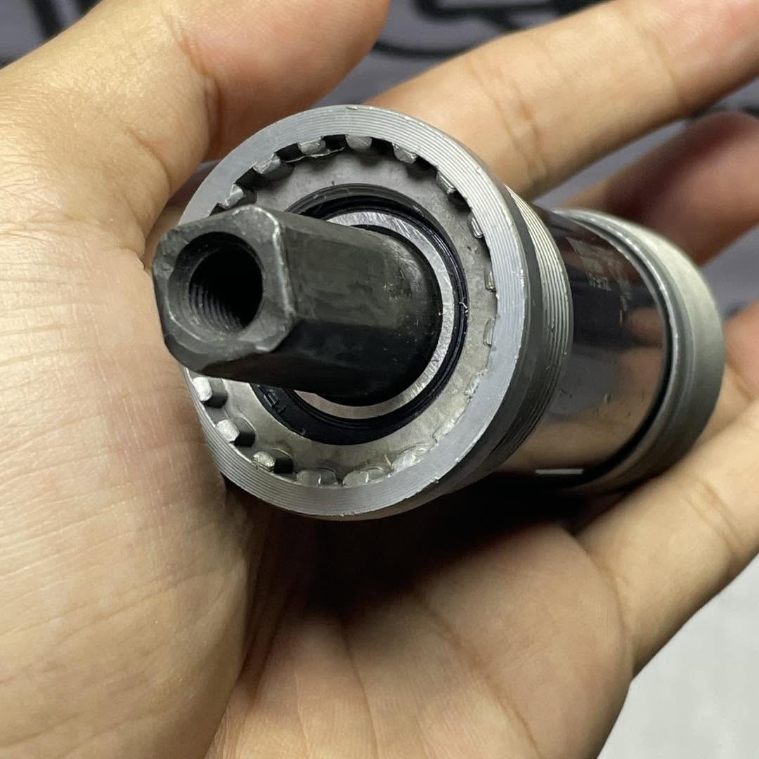 BOTTOM BRACKET 110MM SQUARE TAPERED
