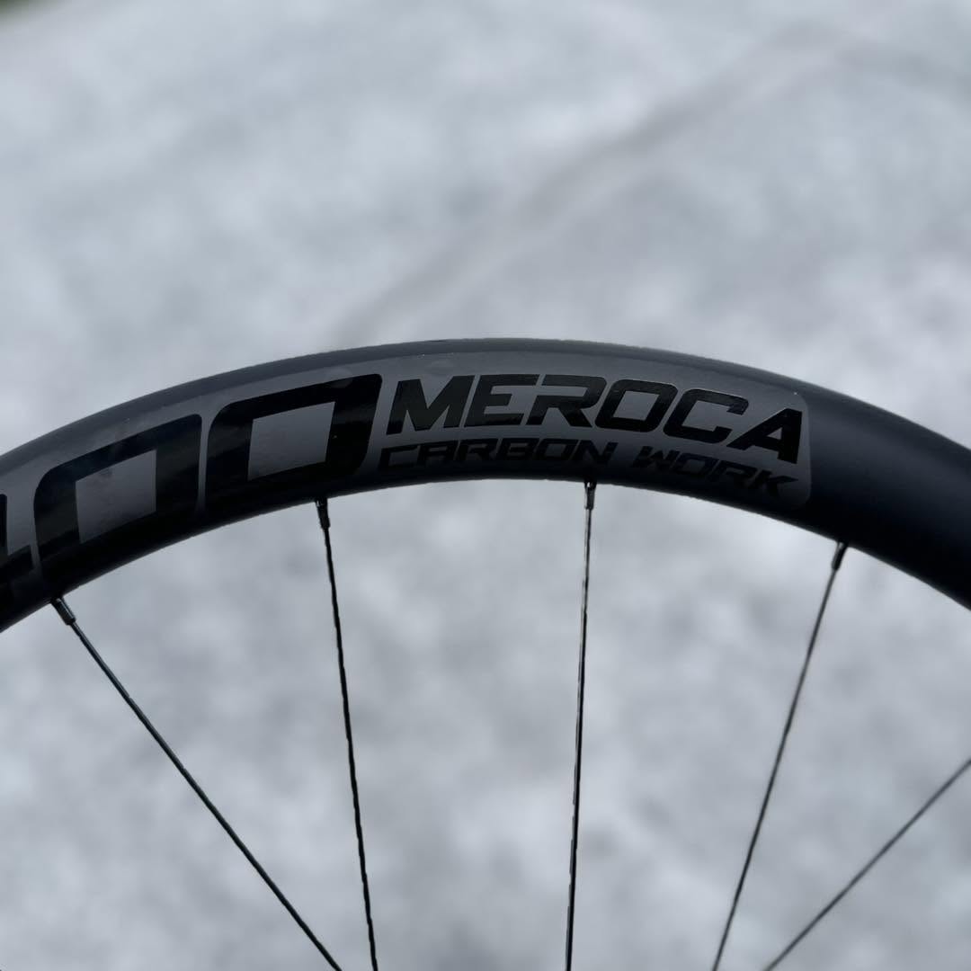 MEROCA 21/21 HOLES 42 MM THRU AXLE 6 BOLTS CARBON RIMSET