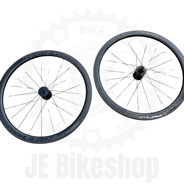 MEROCA 21/21 HOLES 42 MM THRU AXLE 6 BOLTS CARBON RIMSET