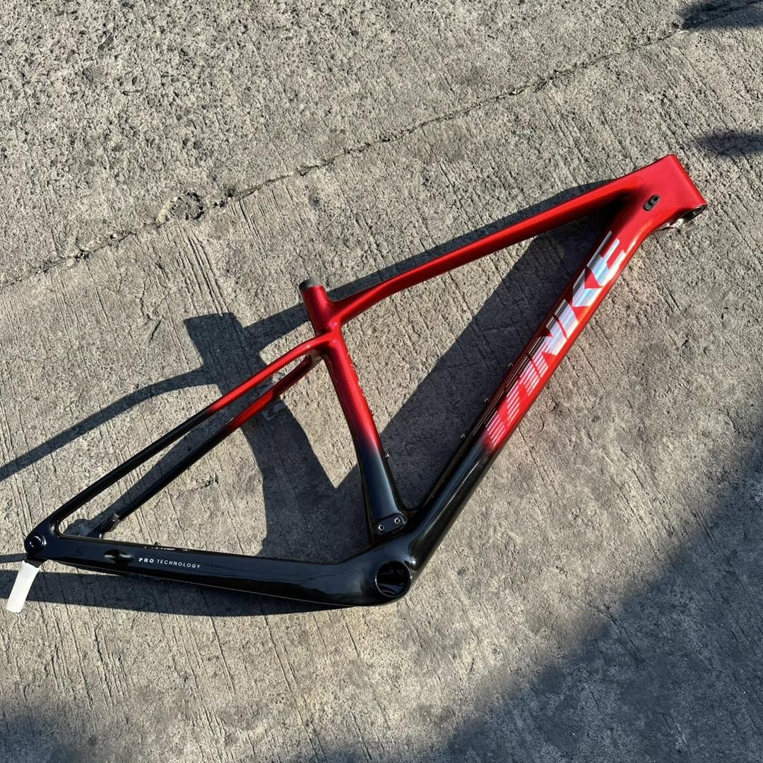 TANKE 29 MEDIUM TK5 BLACK RED FRAME