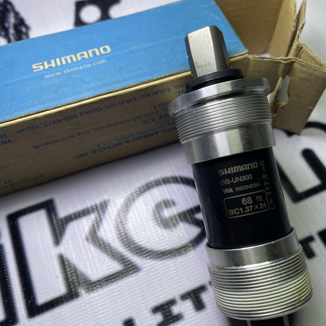 SHIMANO 117.5 MM SQUARE TAPERED BOTTOM BRACKET
