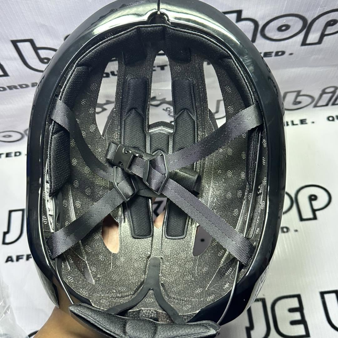 HJC VALECO BLACK GOLD SIZE MEDIUM