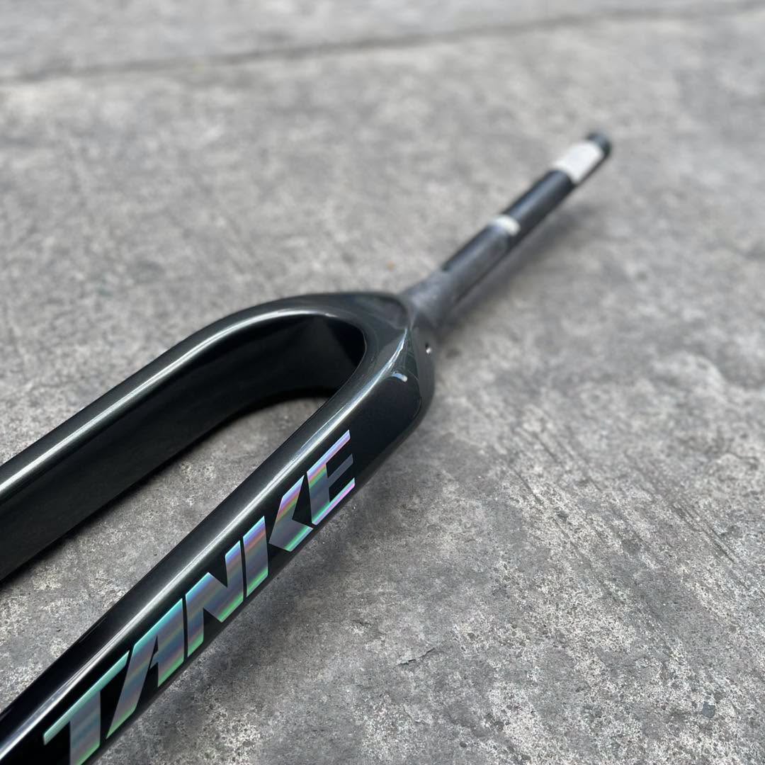 TANKE 27.5 GRAY / BLACK GLOSSY CARBON RIGID