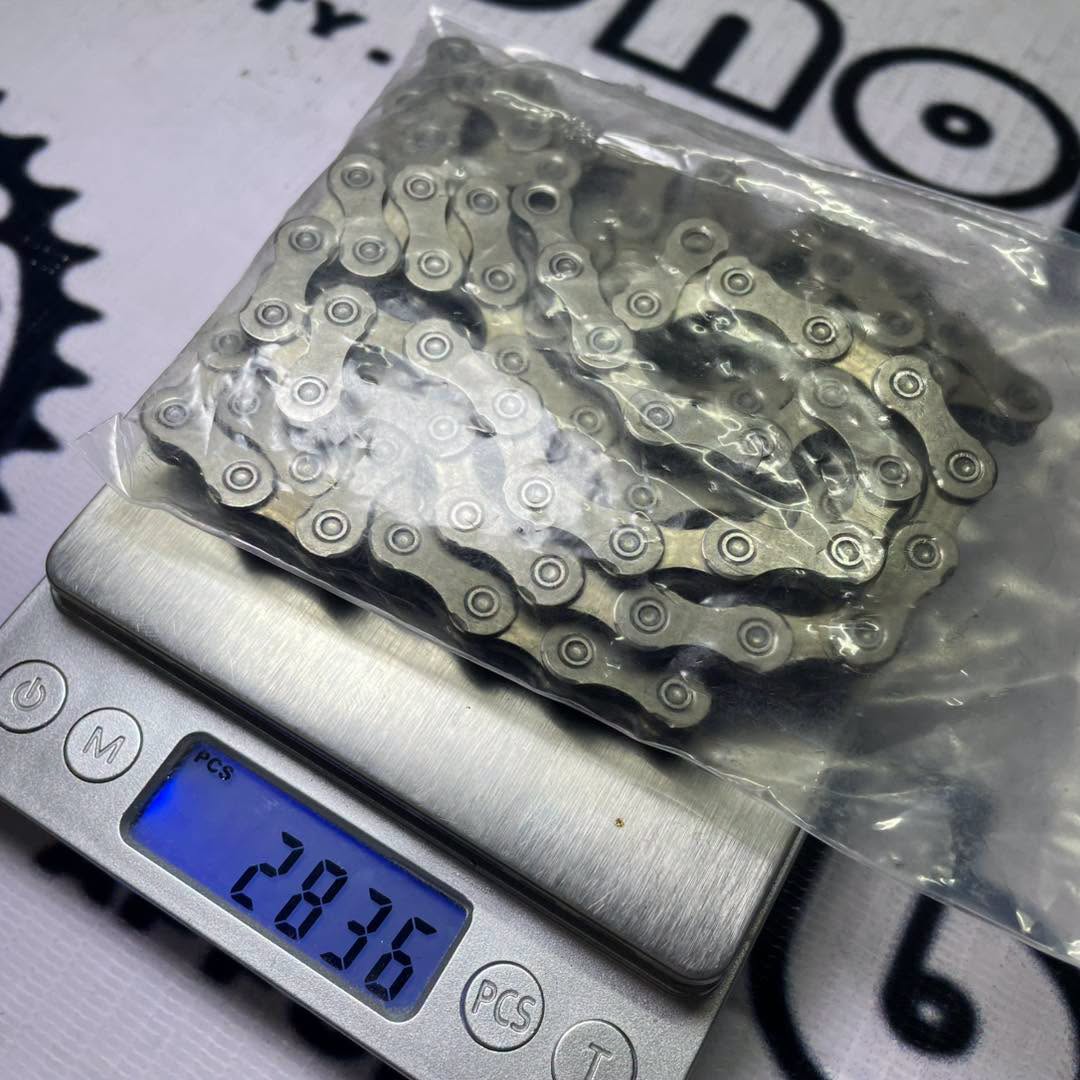 SHIMANO  ULTEGRA  CN HG701 126 LINKS PIN TYPE CHAIN