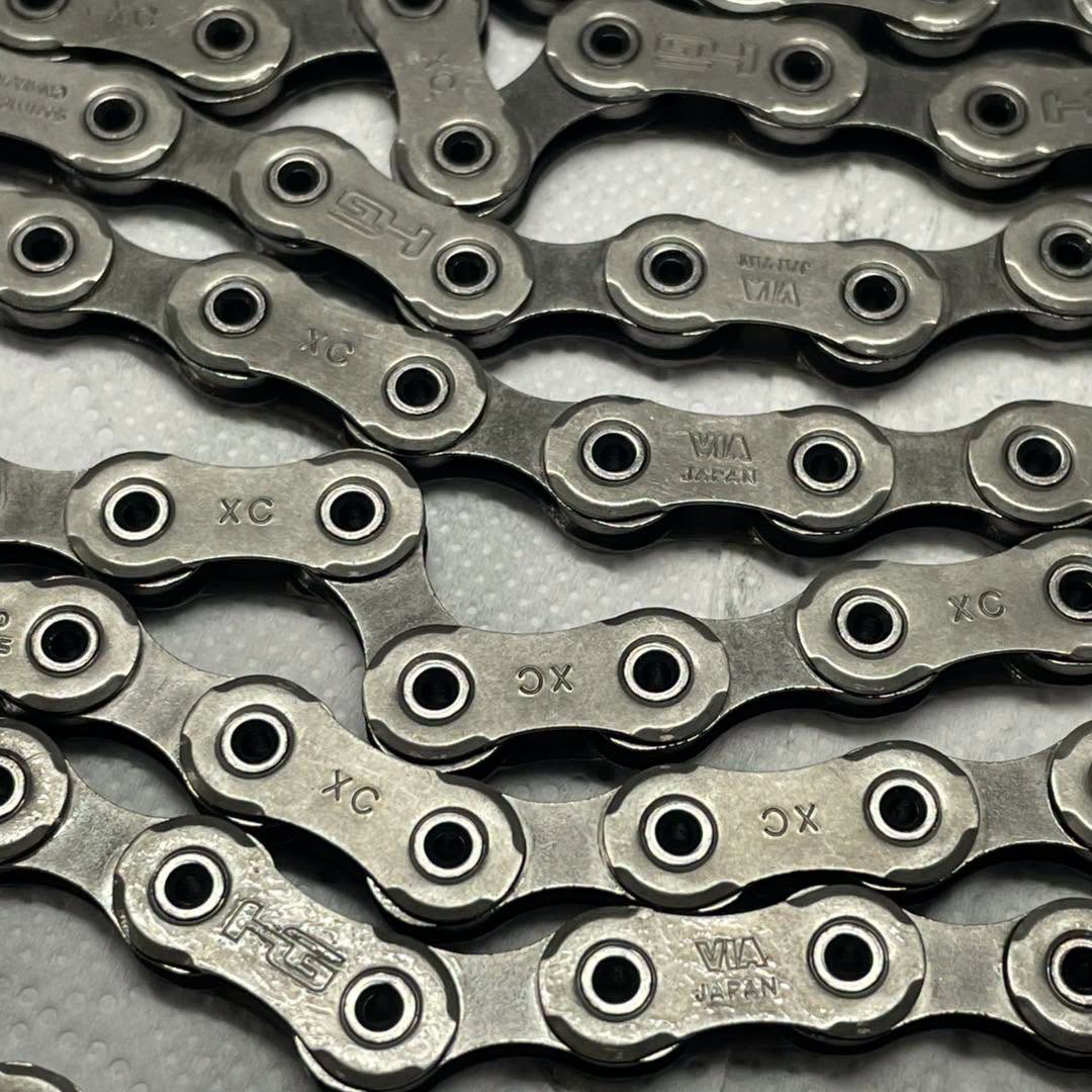 SHIMANO XTR M9100 126 LINKS CHAIN  WITH MISSING LINK