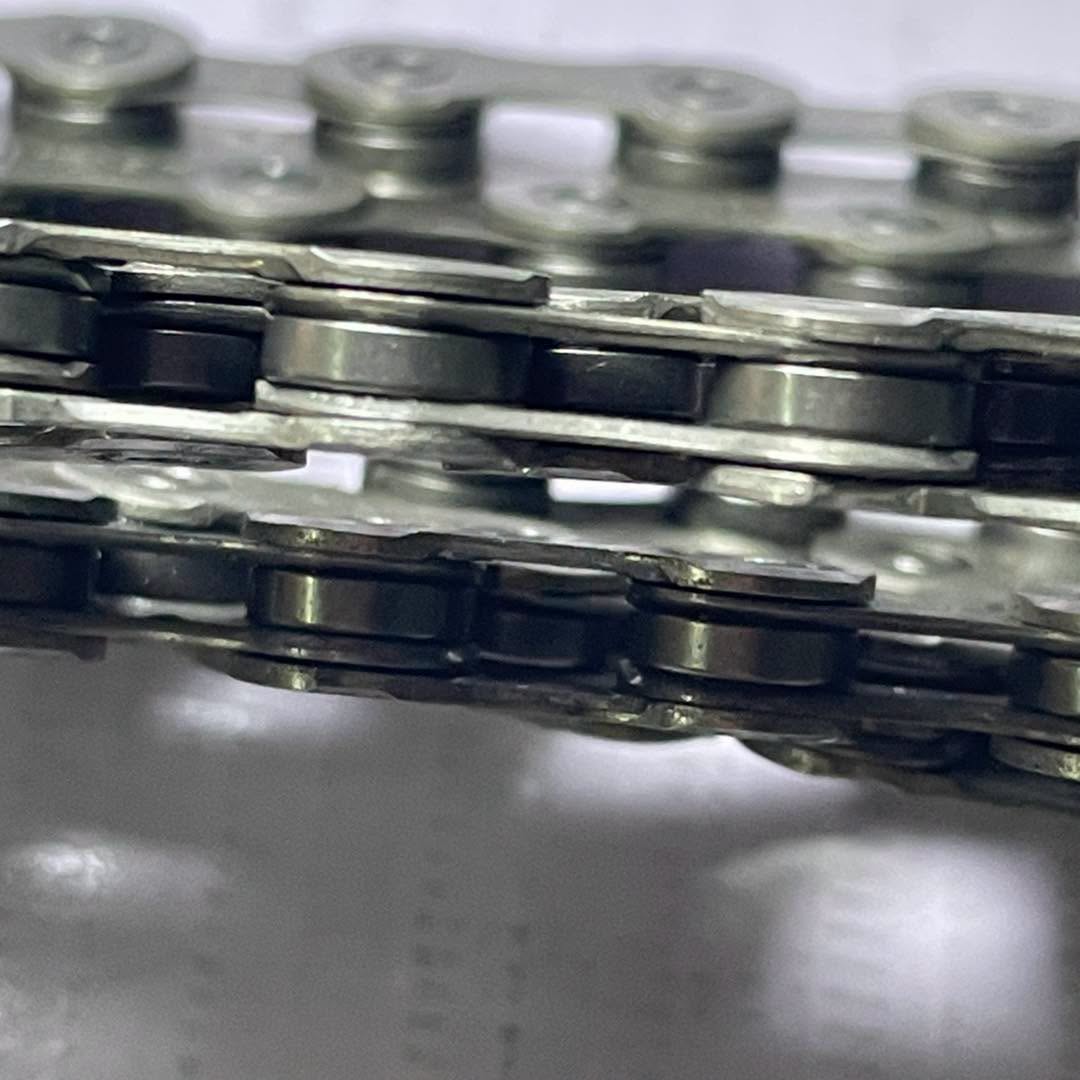 SHIMANO  ULTEGRA  CN HG701 126 LINKS PIN TYPE CHAIN