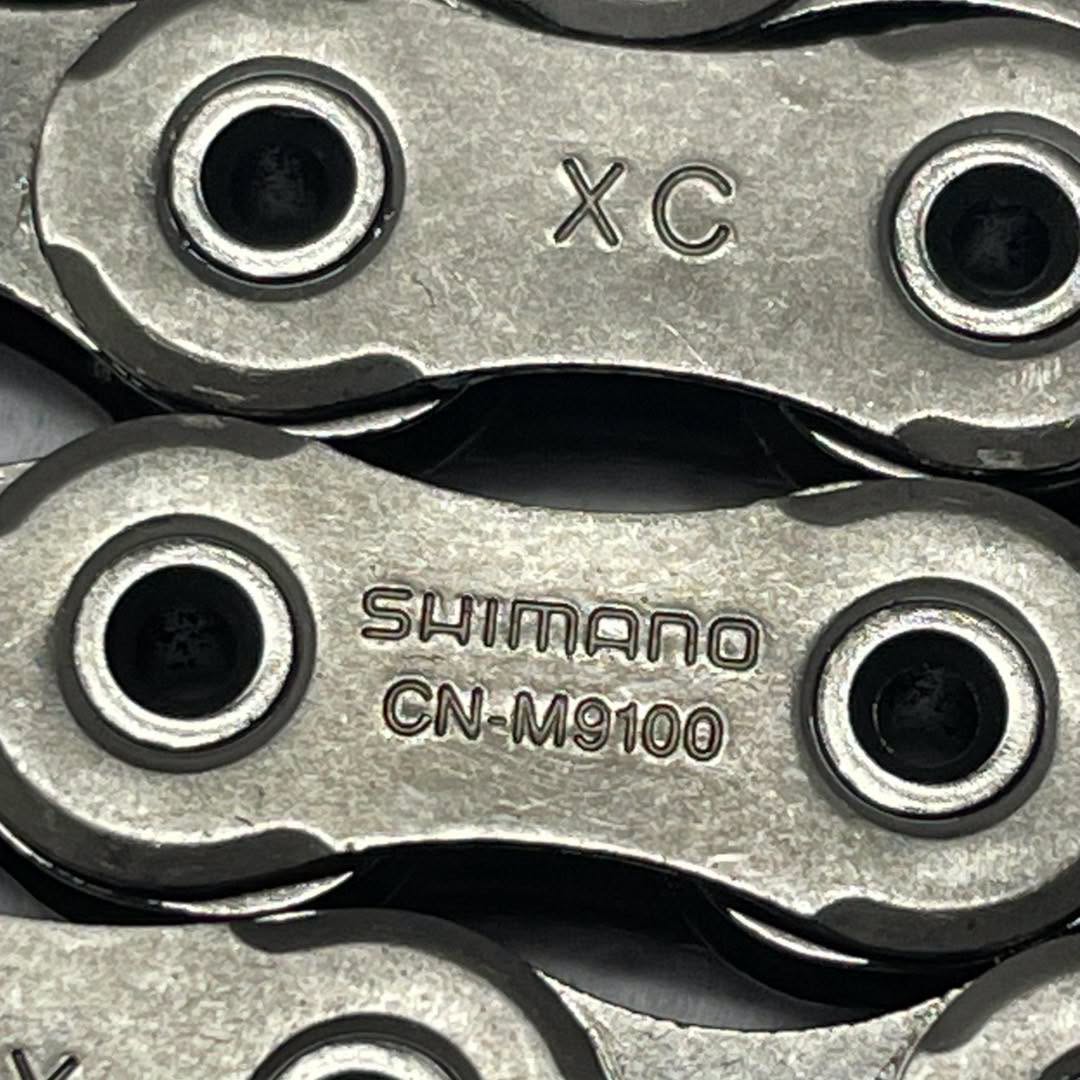 SHIMANO XTR M9100 126 LINKS CHAIN  WITH MISSING LINK