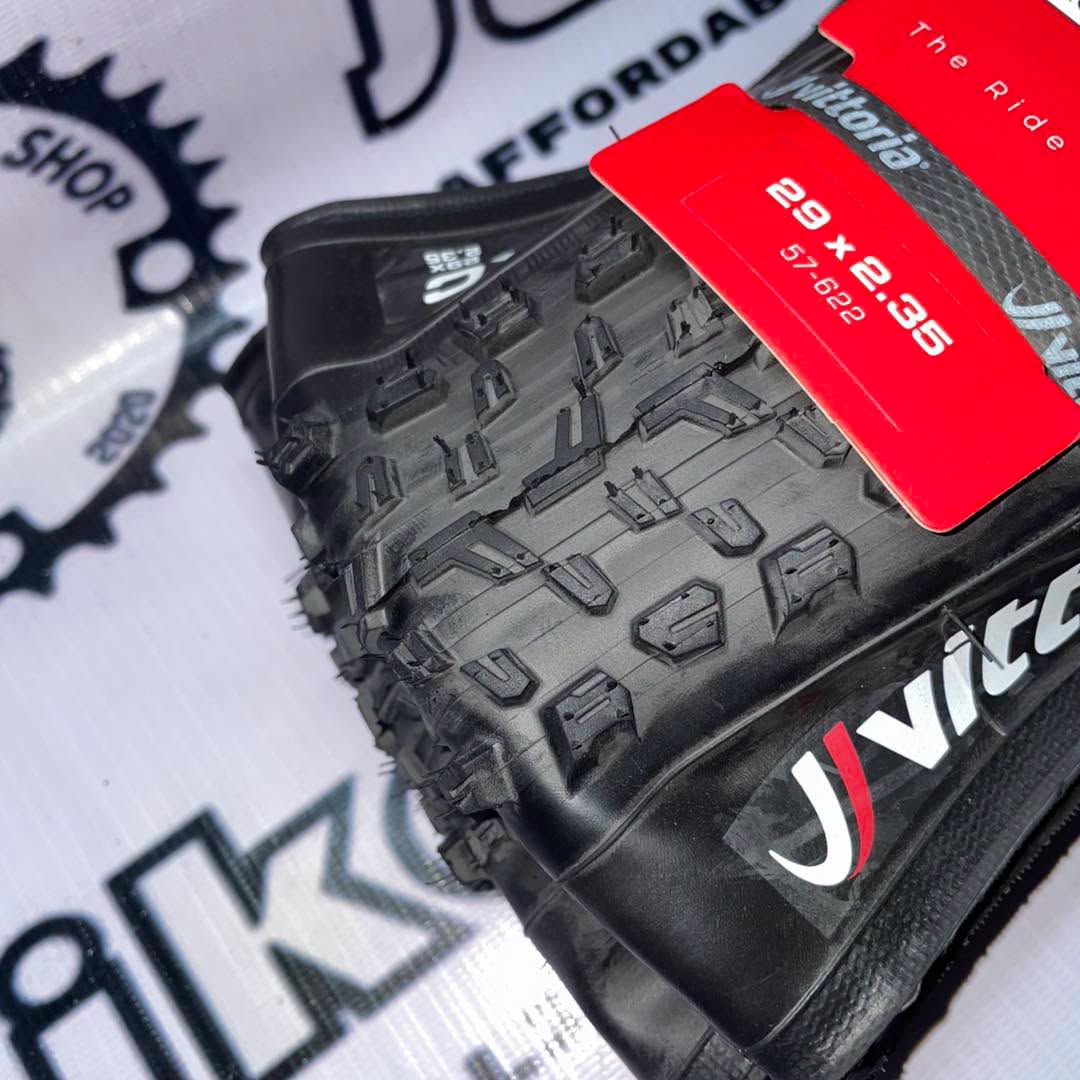 VITTORIA MEZCAL 29 X 2.35 UCI BLACK TIRE