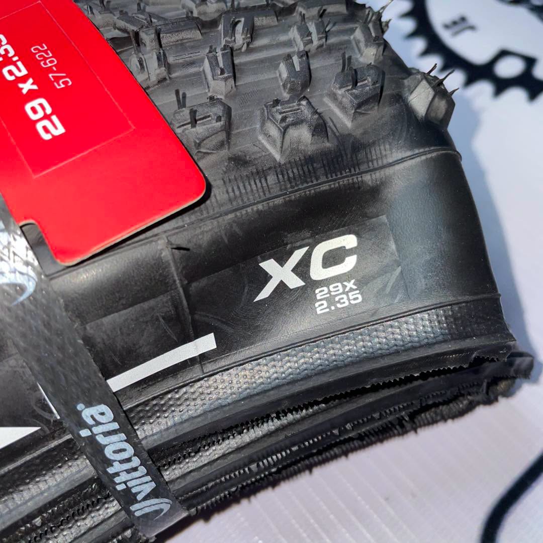 VITTORIA MEZCAL 29 X 2.35 UCI BLACK TIRE