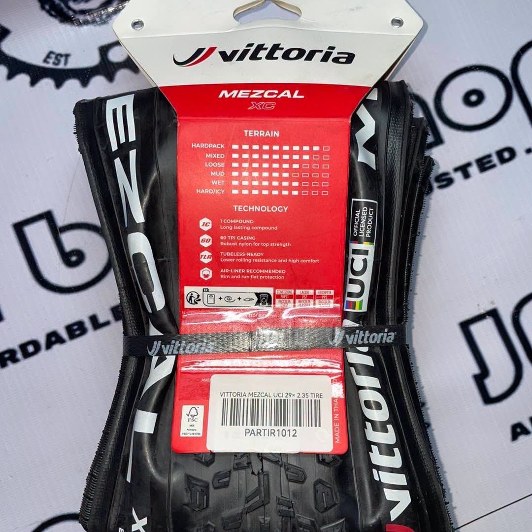 VITTORIA MEZCAL 29 X 2.35 UCI BLACK TIRE